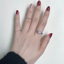 Load image into Gallery viewer, Flawless perfect round 8-9mm freshwater akoya Excellent AAA Luster Bright and sharp pearl ring