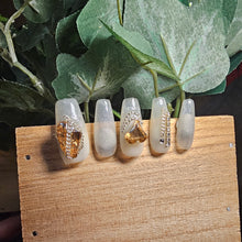 Load image into Gallery viewer, Shimmering Handmade Press-On Nail Set with Glitter Gradient and Rhinestone Accents