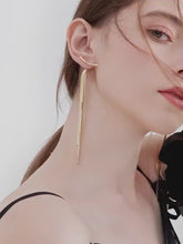 Load and play video in Gallery viewer, Magic Pierced Earrings, gold tone plated