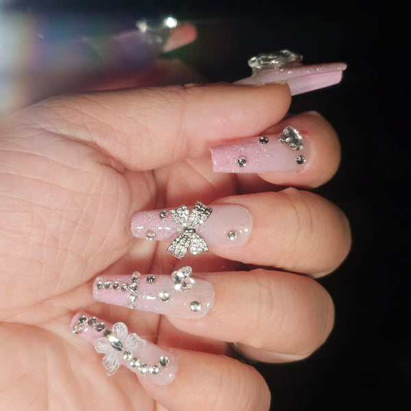 Why Wearable Press on Nails Are the 2024 Fashion Trend You Can't Miss