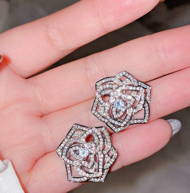 The magic of Extraordinary Love-Rose earrings CZ Diamond with 925 Sliver